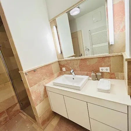 منزل للإقامة Palais Am Kai - Zentrale Lage, Kostenloser Parkplatz *