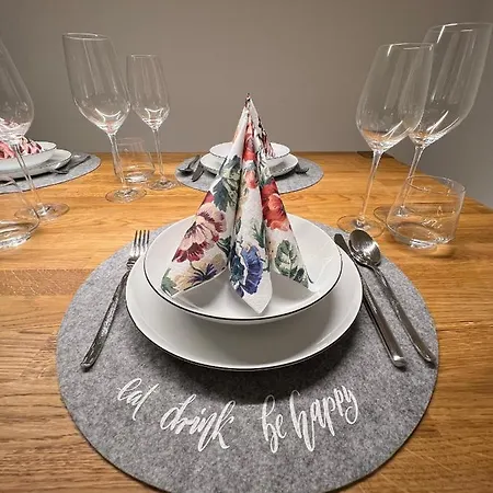 Palais Am Kai - Zentrale Lage, Kostenloser Parkplatz Δωμάτια σε οικογενειακή κατοικία Σάλτσμπουργκ