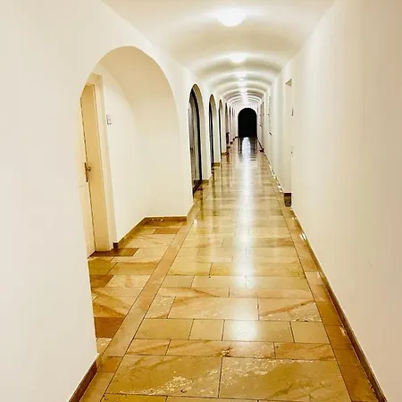 Palais Am Kai - Zentrale Lage, Kostenloser Parkplatz Homestay Salzburg