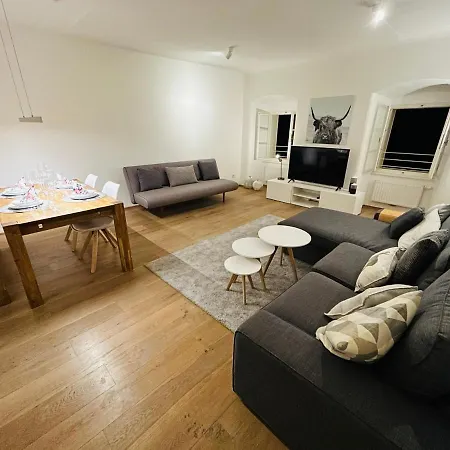 Palais Am Kai - Zentrale Lage, Kostenloser Parkplatz