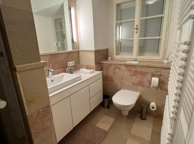 Ubytování v soukromí Palais Am Kai - Zentrale Lage, Kostenloser Parkplatz Solnohrad