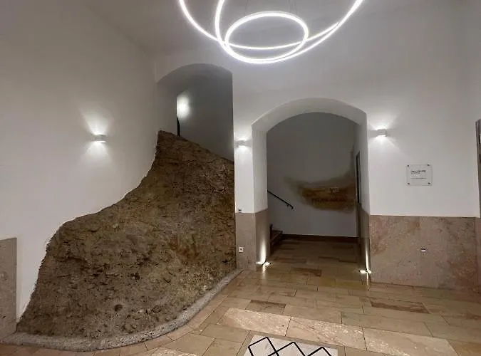 Palais Am Kai - Zentrale Lage, Kostenloser Parkplatz Ubytování v soukromí *