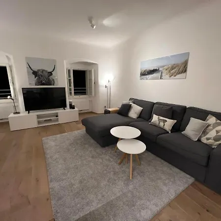 Palais Am Kai - Zentrale Lage, Kostenloser Parkplatz Homestay szállás