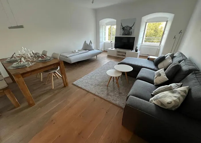 Palais Am Kai - Zentrale Lage, Kostenloser Parkplatz Homestay szállás